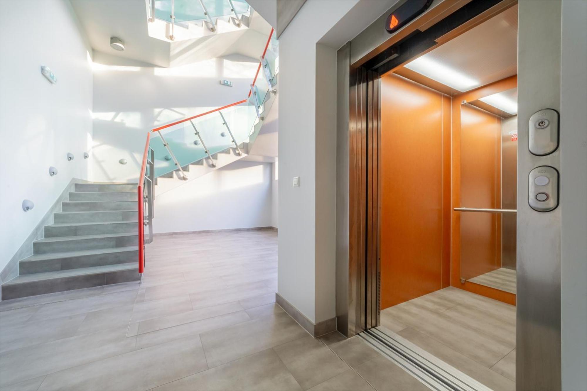 קרלובי וארי Imperial Apartment In Bohemia Residence By Rentez מראה חיצוני תמונה