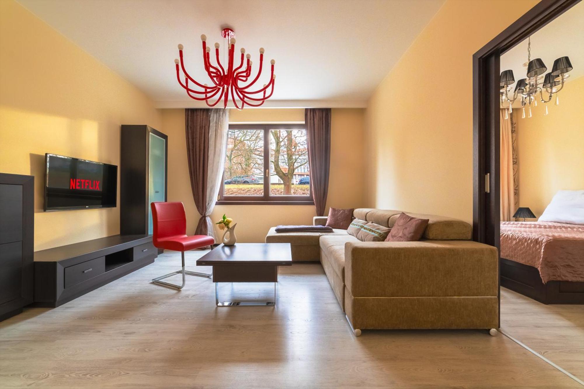 קרלובי וארי Imperial Apartment In Bohemia Residence By Rentez מראה חיצוני תמונה