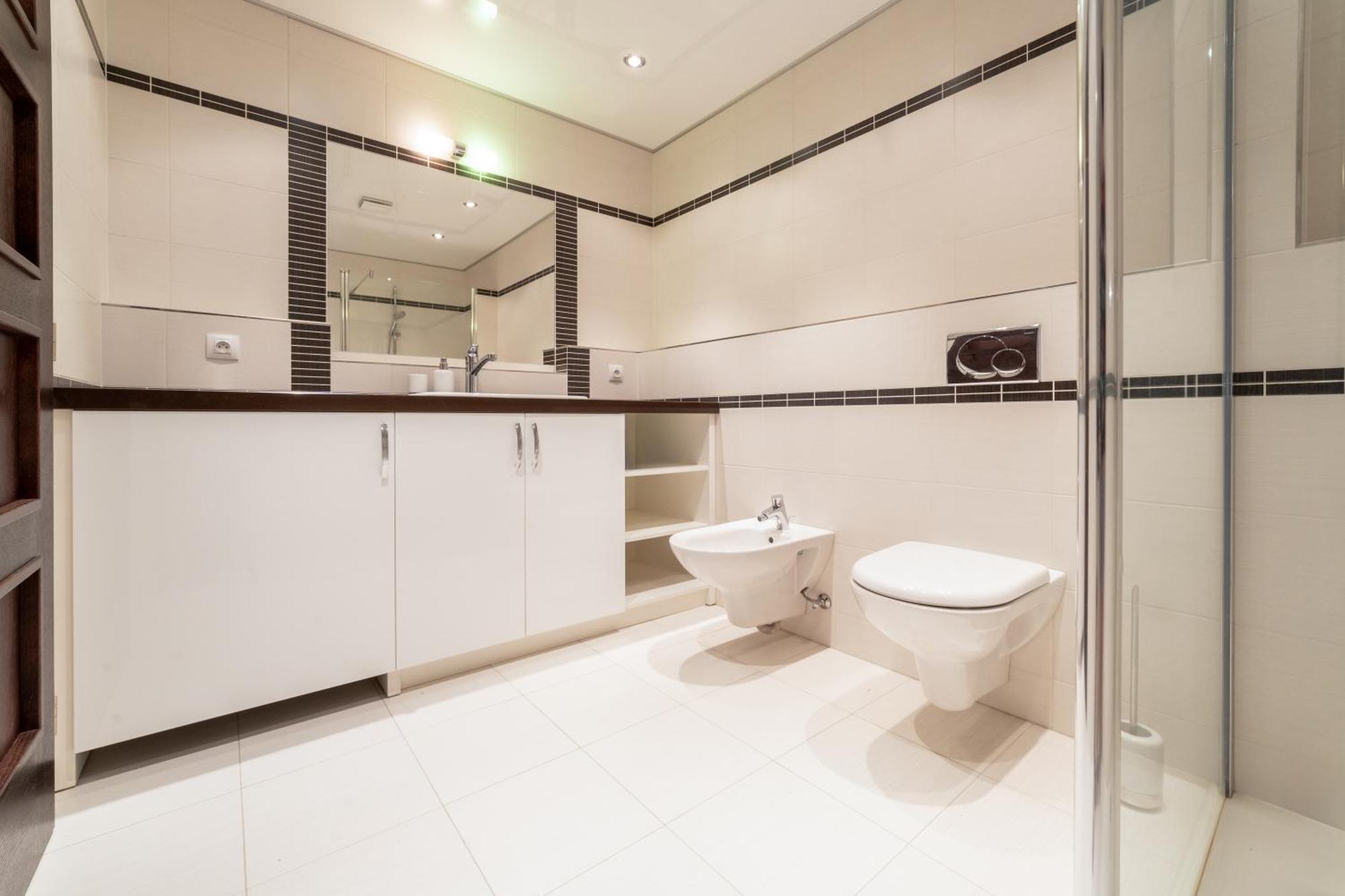 קרלובי וארי Imperial Apartment In Bohemia Residence By Rentez מראה חיצוני תמונה
